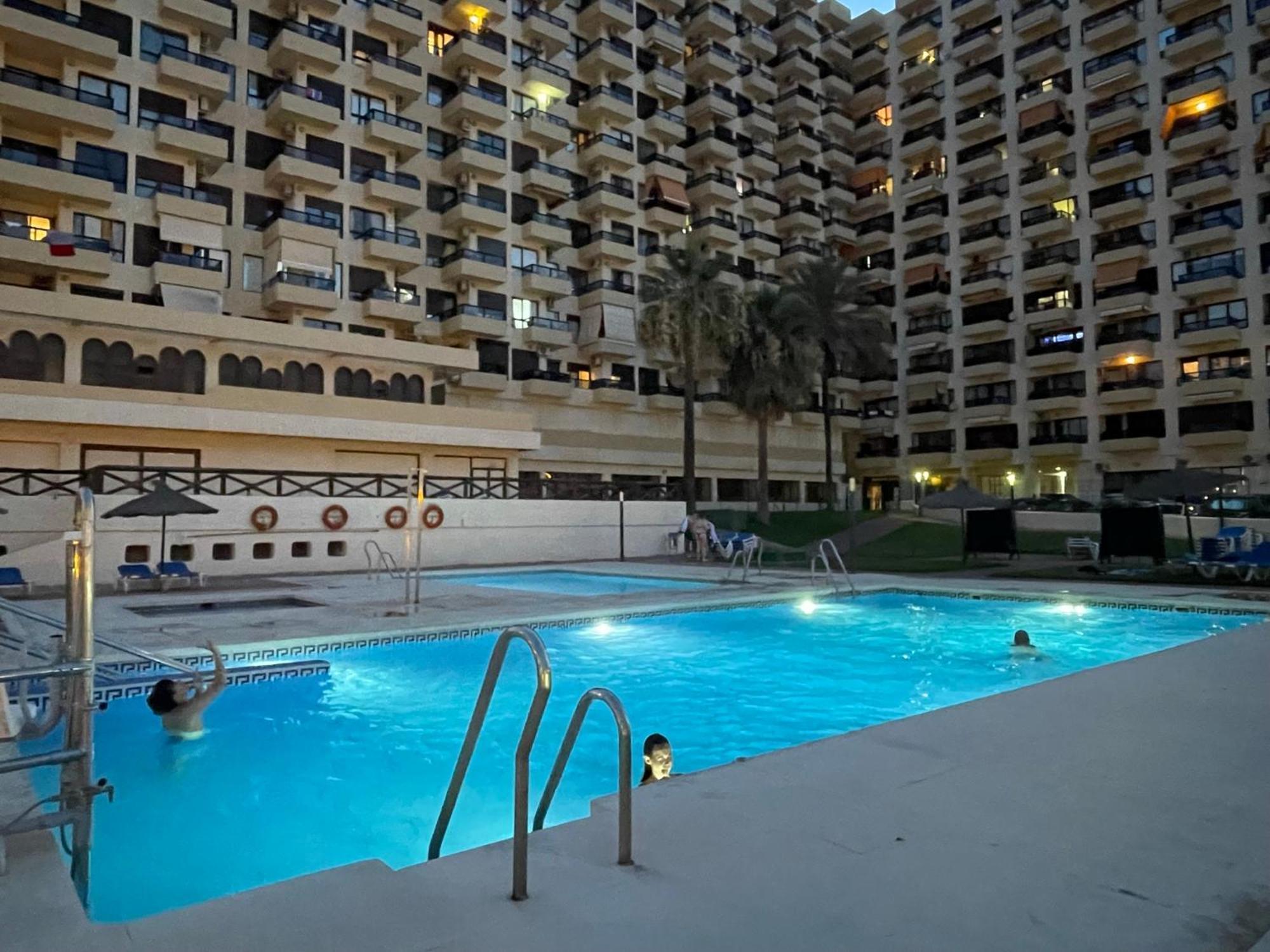 Aloha Playa Vistas Al Mar Apartamento Benalmádena Exterior foto